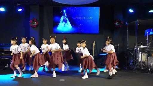 Perayaan Natal SDS Immanuel 2025: “Born to Be a Hero”